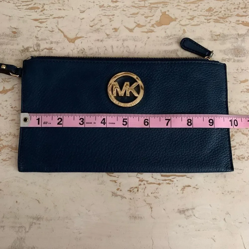 Michael Kors wristlet